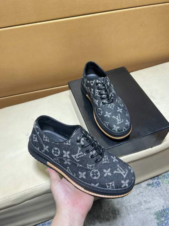 Picture of Louis Vuitton Shoes _SKULVsz38-44hnq112115788